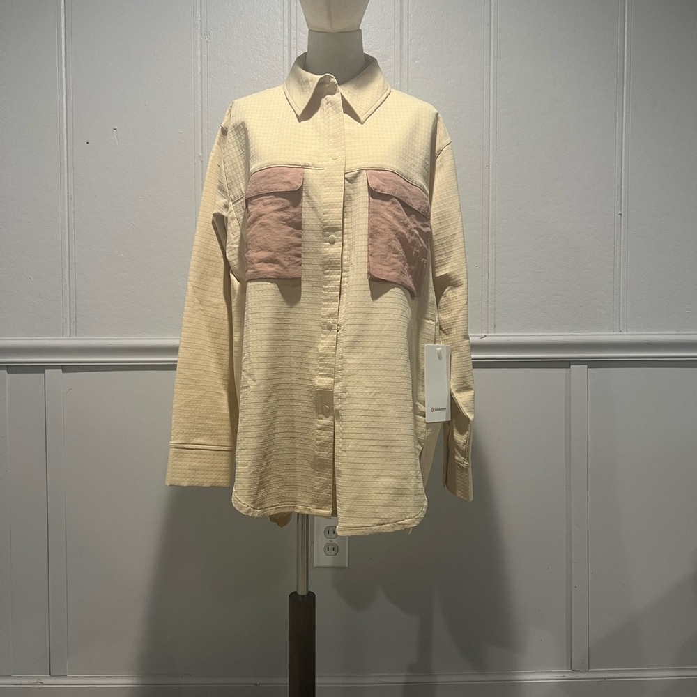 Lululemon shacket - never worn